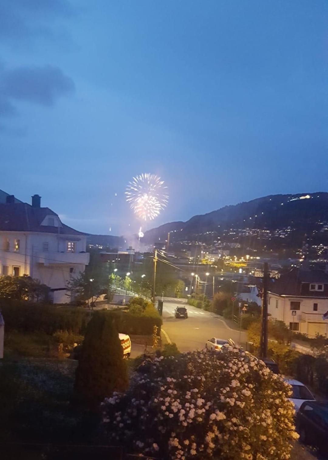 Spacious And Beautiful Apartment In Bergen With Free Parking Exterior foto